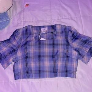 >>Pleated Cropped Plaid Top<<